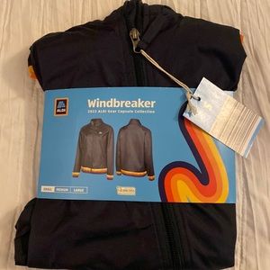 Aldi size small windbreaker, navy blue, 2023 aldi gear capsule collection